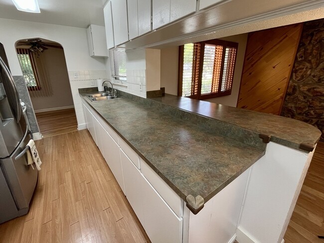 Building Photo - 3375 Fenton St