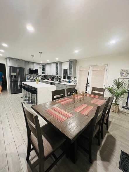 Building Photo - 6262 Camino Verde Dr