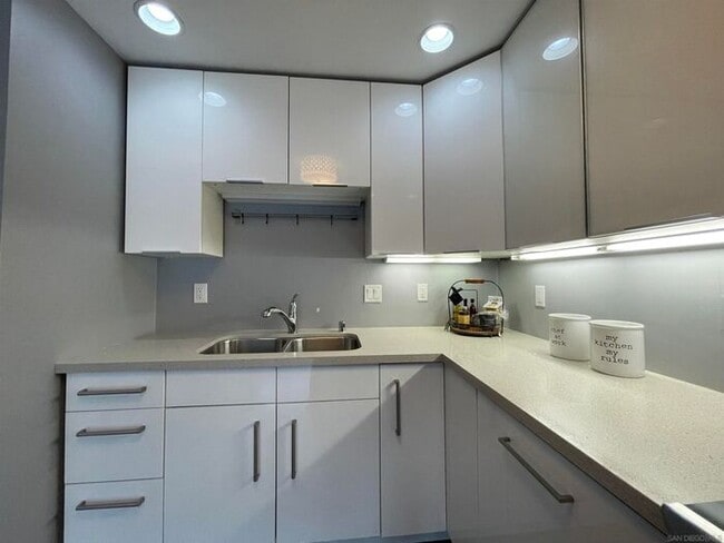 Building Photo - Updated Gated Condo with Pool Access Near SDSU & Shopping