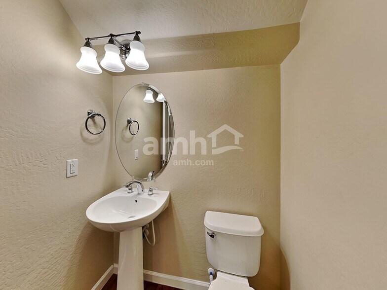 Building Photo - 20025 N 20th St