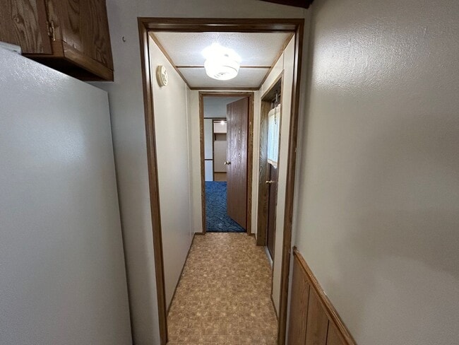 Building Photo - 3 Bed 2 Bath Mobile Home W/ Many Amenities...