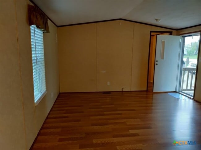Building Photo - 156 Apache Trail