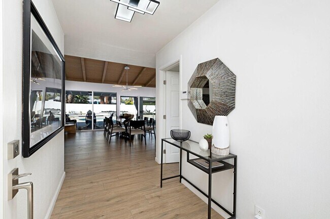 Building Photo - 36951 Marber Dr
