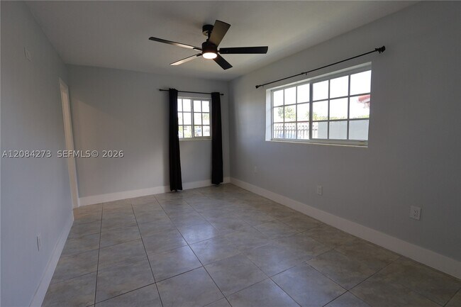 Building Photo - 3610 SW 106th Ave