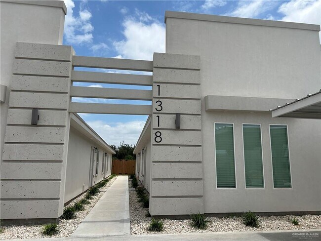 Building Photo - 4 San Vicente