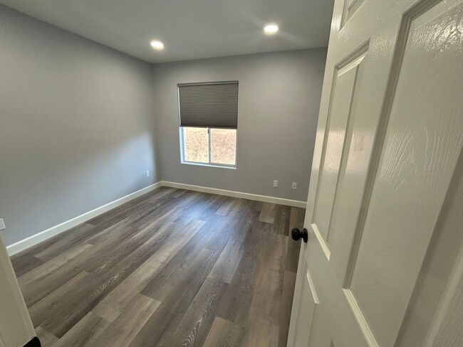Building Photo - Charming Renovated Home in Vista, CA – Cul...