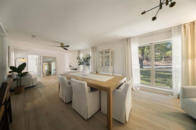 Building Photo - 905 Tarryall Dr