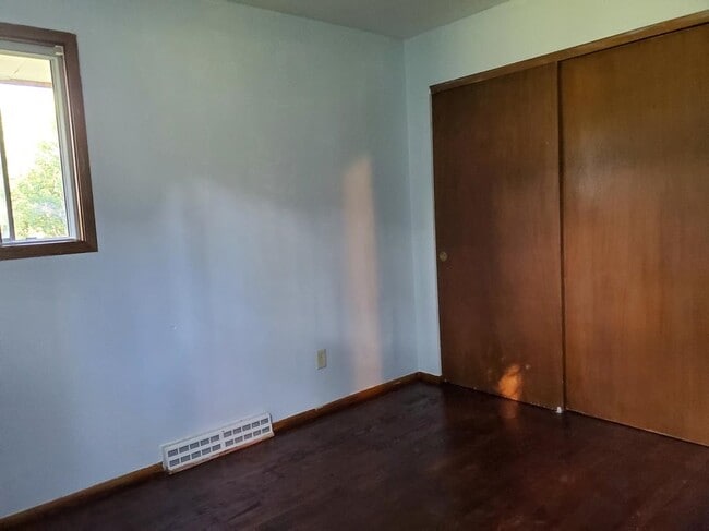 Building Photo - 2418 Adler Cir