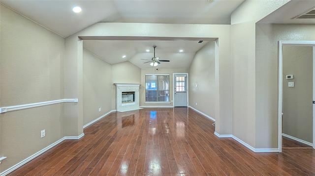 Building Photo - 5718 Creekridge Dr