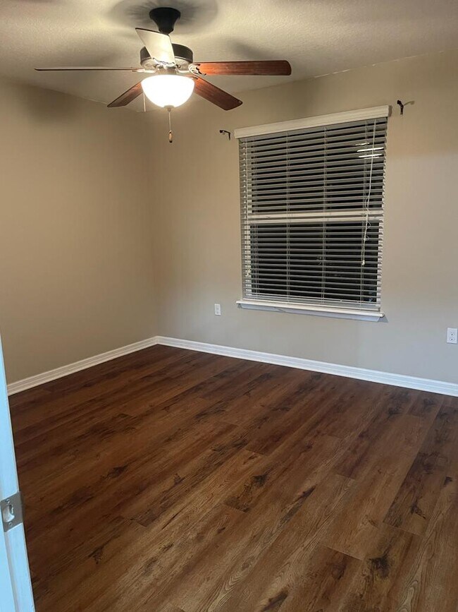 Building Photo - 8409 Costa Blanca Ct