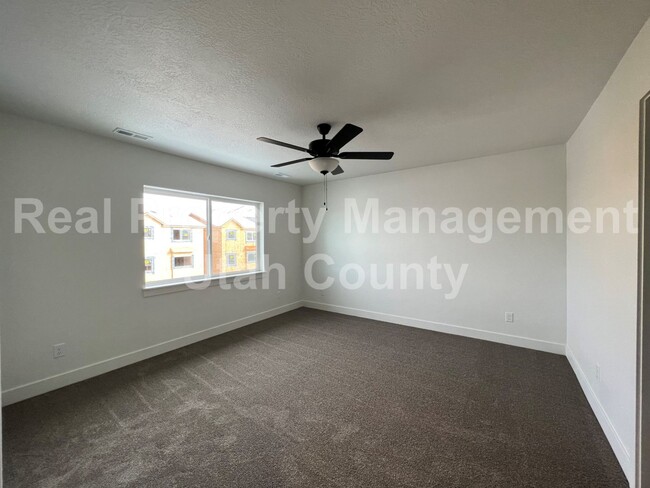 Building Photo - New AF Townhome