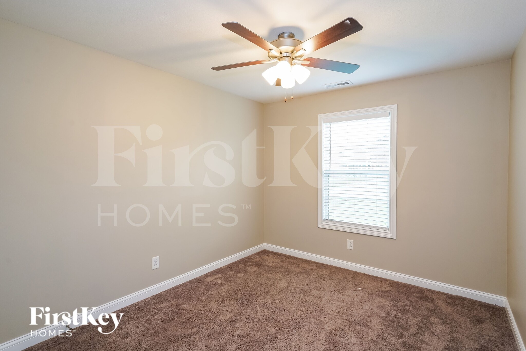Building Photo - 1046 Whitney Dr