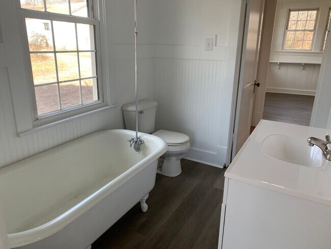 Building Photo - Single Family Home, Located In Appomattox