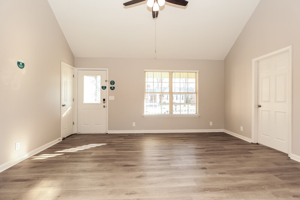 Building Photo - 1918 Pecan Ridge Dr