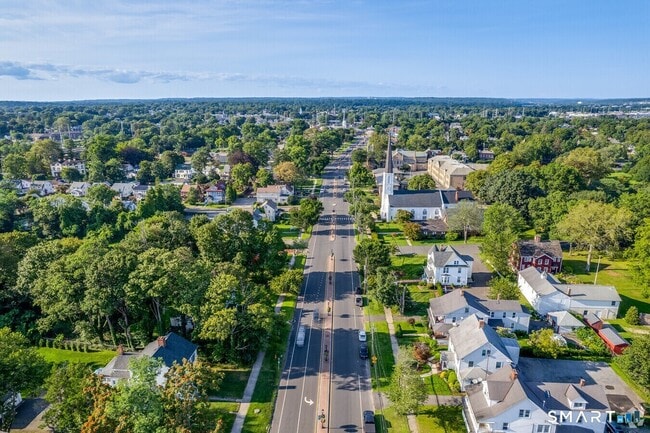 Building Photo - 75 Eureka Ave