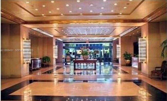 Building Photo - 1717 N Bayshore Dr