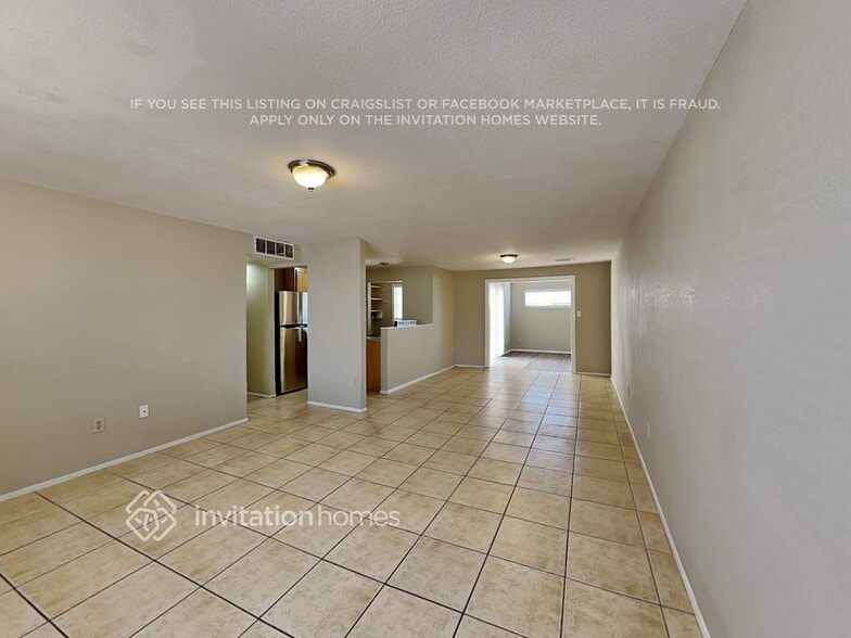 Building Photo - 5909 W Coronado Rd