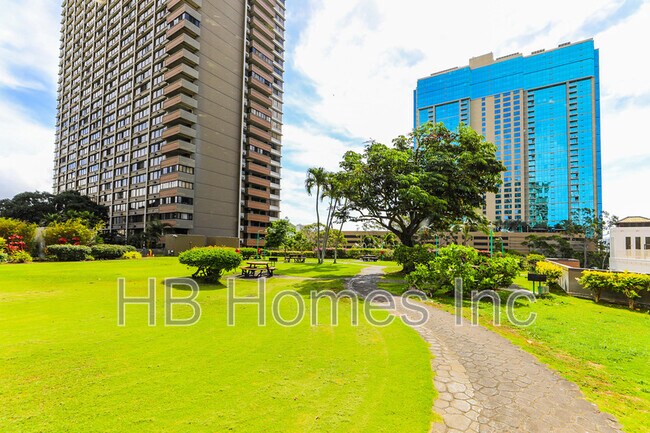 Building Photo - 55 S Kukui St
