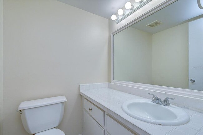 Building Photo - 230 Cypress Pl