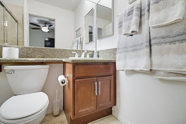 Building Photo - Steps from the Sand - Pacific Beach Townhome, Offered Fully or Partially Furnished