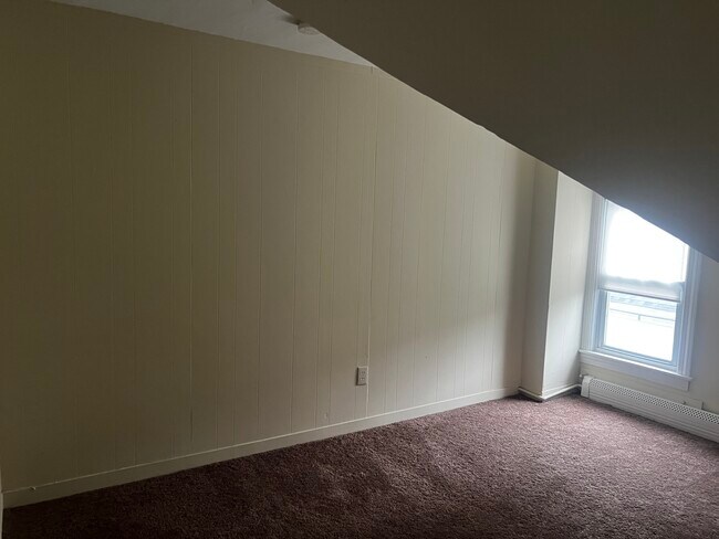Building Photo - 44 N Pearl St