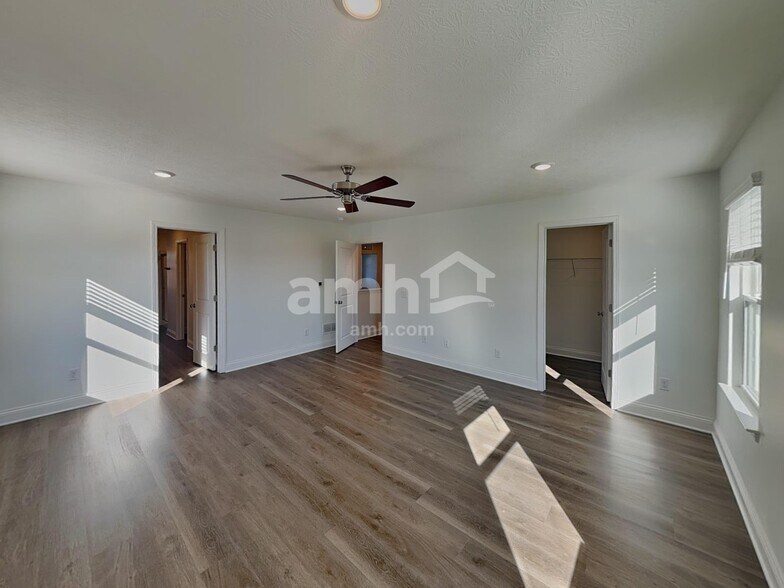 Building Photo - 206 Kramer Mills Dr