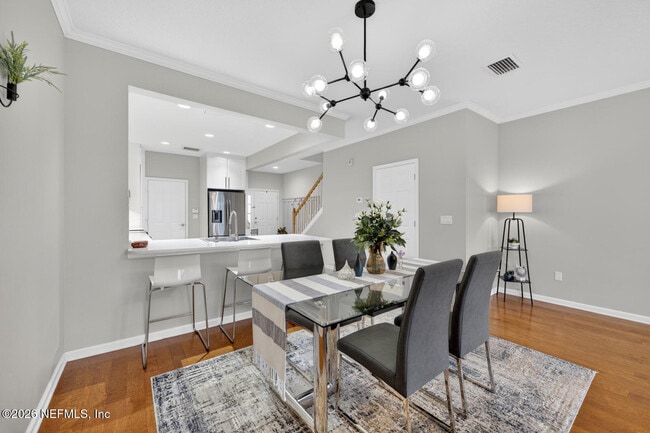 Building Photo - 4166 Highwood Dr