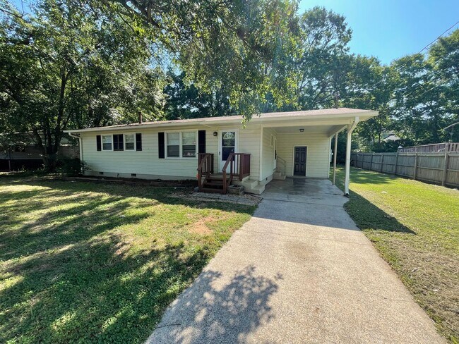 Building Photo - Updated 3/1 House in Lindale $1,295