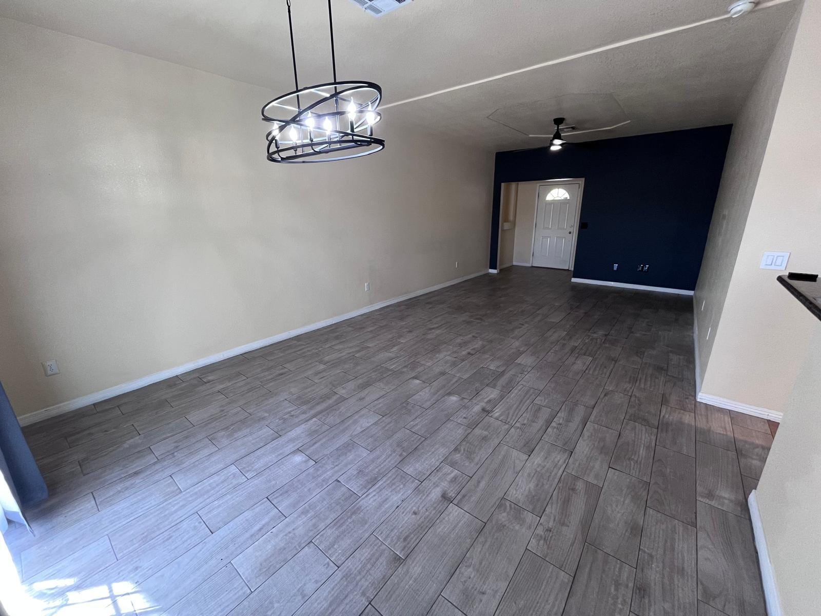 Building Photo - 3150 N Yarbrough Dr