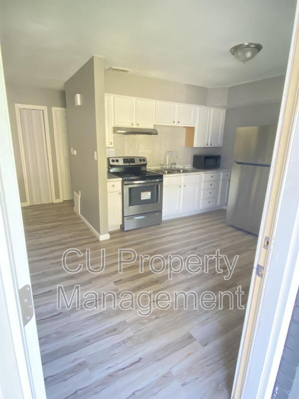 Building Photo - 333 S Steffler St