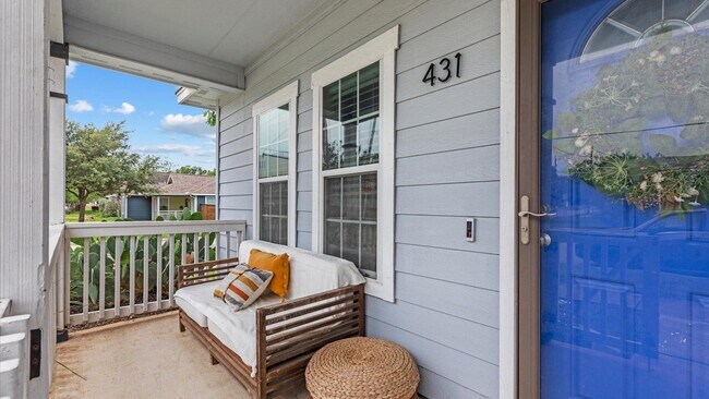 Building Photo - Beautifully Updated Smart Home Near Downtown San Antonio