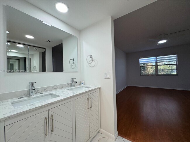 Building Photo - 1151 SW 128th Terrace