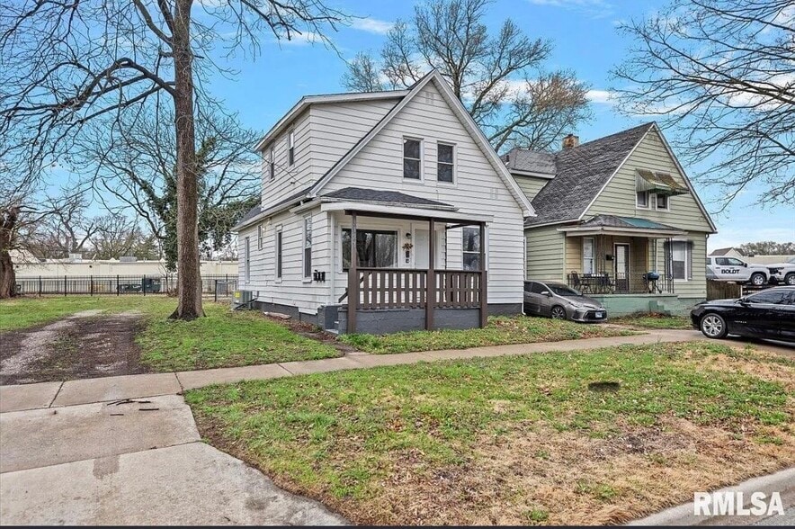 Building Photo - 1127 N 6th St