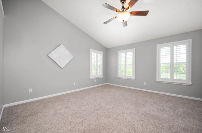 Building Photo - 3546 N Golden Gate Dr