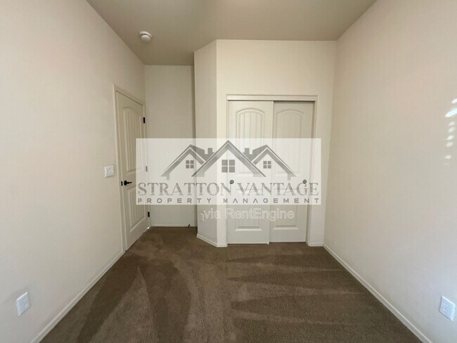 Building Photo - 4709 E Portola Valley Dr