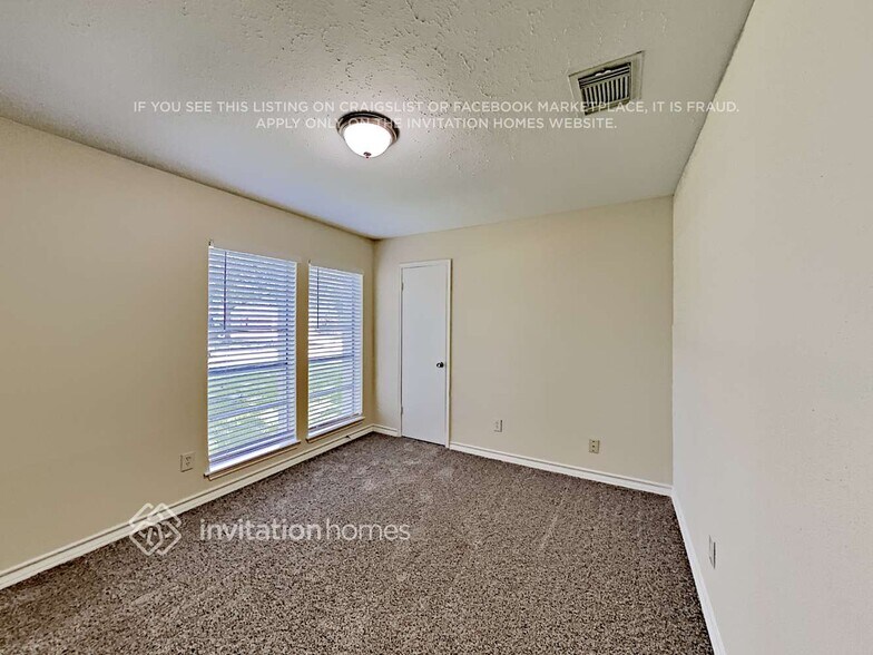 Building Photo - 19607 Horseshoe Lake Ln