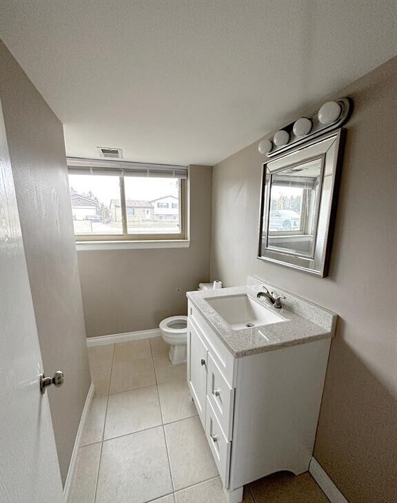 Building Photo - 40018 Stimpson Dr