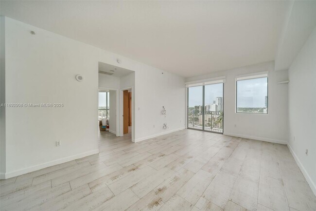 Building Photo - 140 S Dixie Hwy