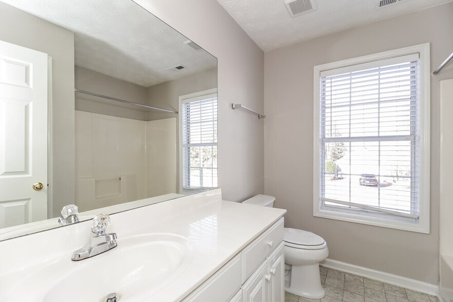 Building Photo - 4505 Legend Hollow Ln