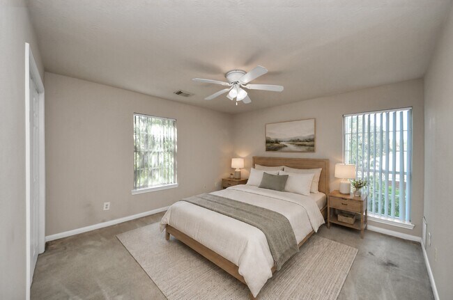 Building Photo - 3211 Carmel Valley Dr