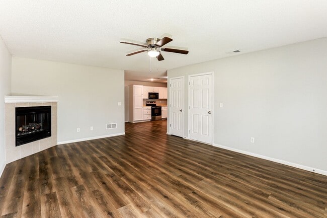 Building Photo - 3 BR/2BA | Newly Renovated Single Family Home | 1-Car Garage Parking | Great backyard!