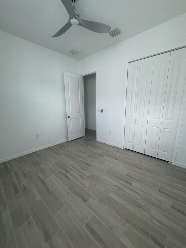 Building Photo - 2243 Antarus Dr NW