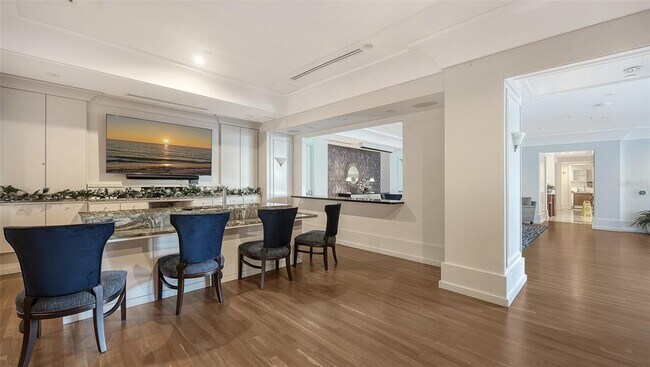 Building Photo - 1350 Main St