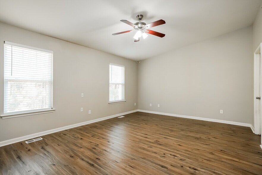 Building Photo - 311 Gilman Ln