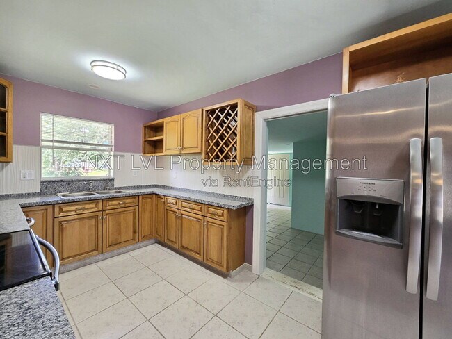 Building Photo - 69 E Mariana Ave