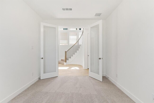 Building Photo - 111 Shining Succulent Dr
