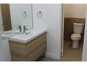 Building Photo - 500 NW 43rd Ct