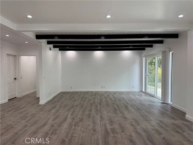 Building Photo - 2212 Linda Flora Dr