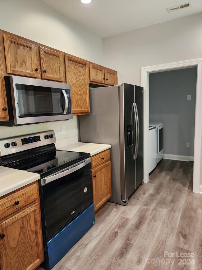 Building Photo - 2434 Ryerson Ct