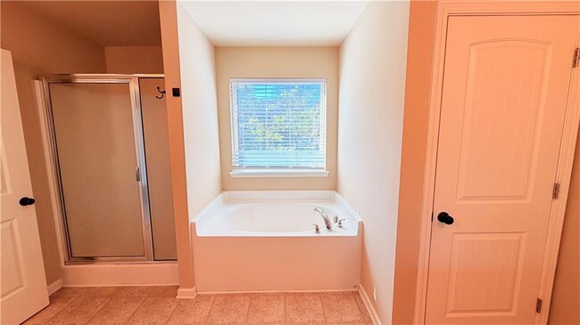 Building Photo - 2755 Morgan Glen Rd NE